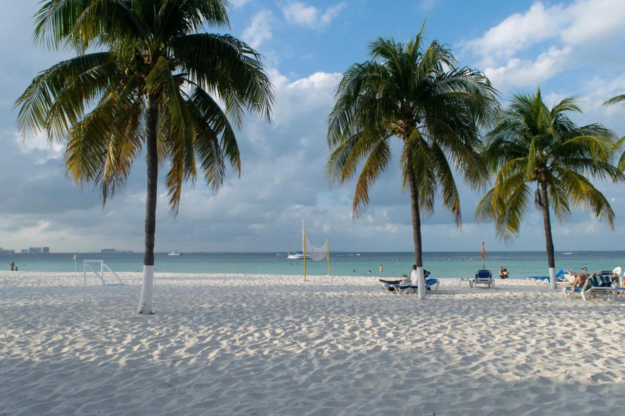 Oceanfront Condo At Voted Best Cancun Sandy Beach Exterior foto